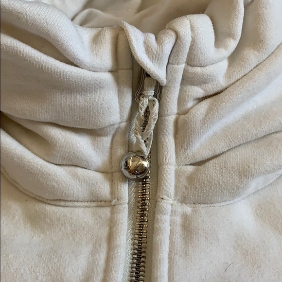 Lululemon Limited Edition Sweater - Picture 3 of 8